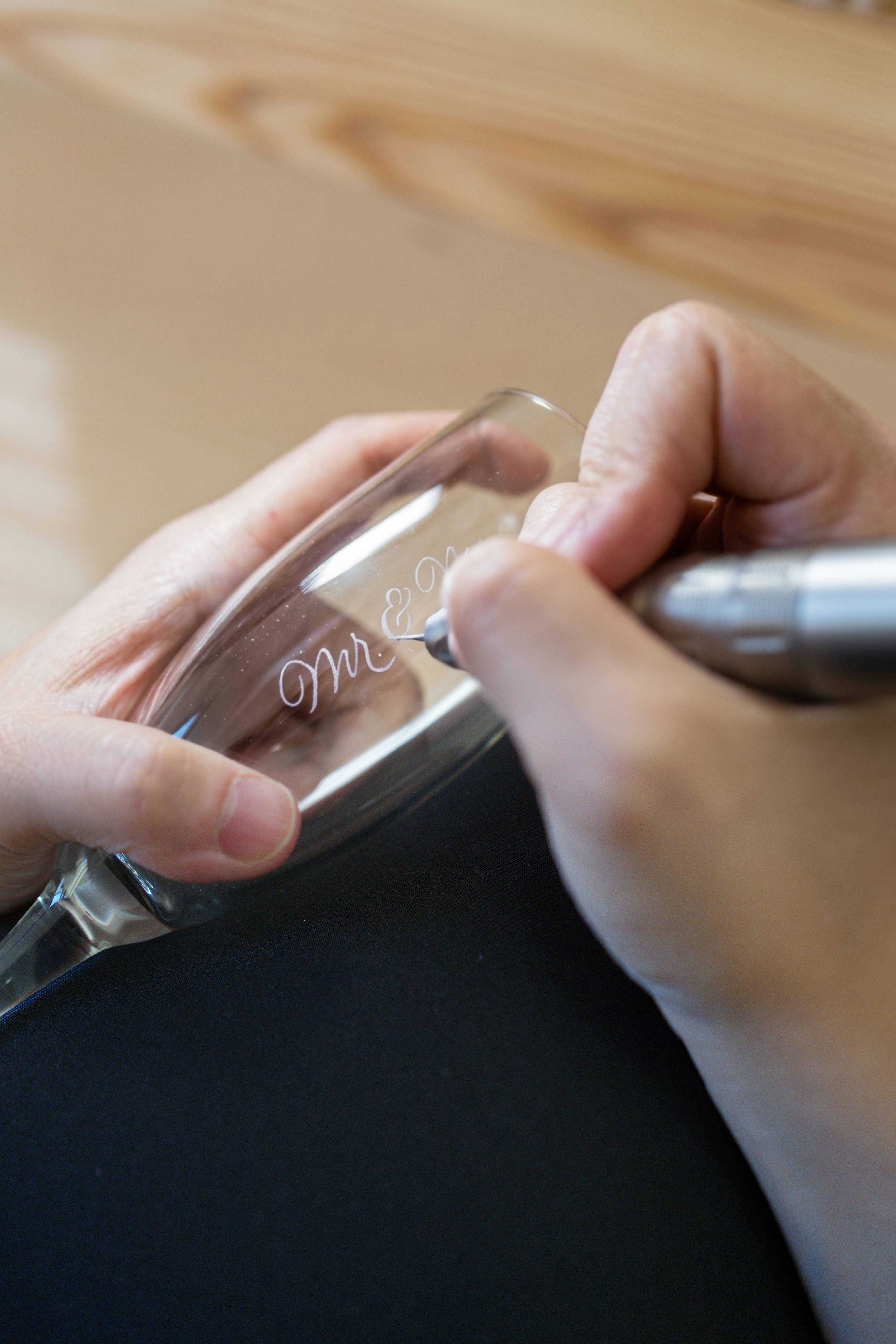 Engraved champagne flute